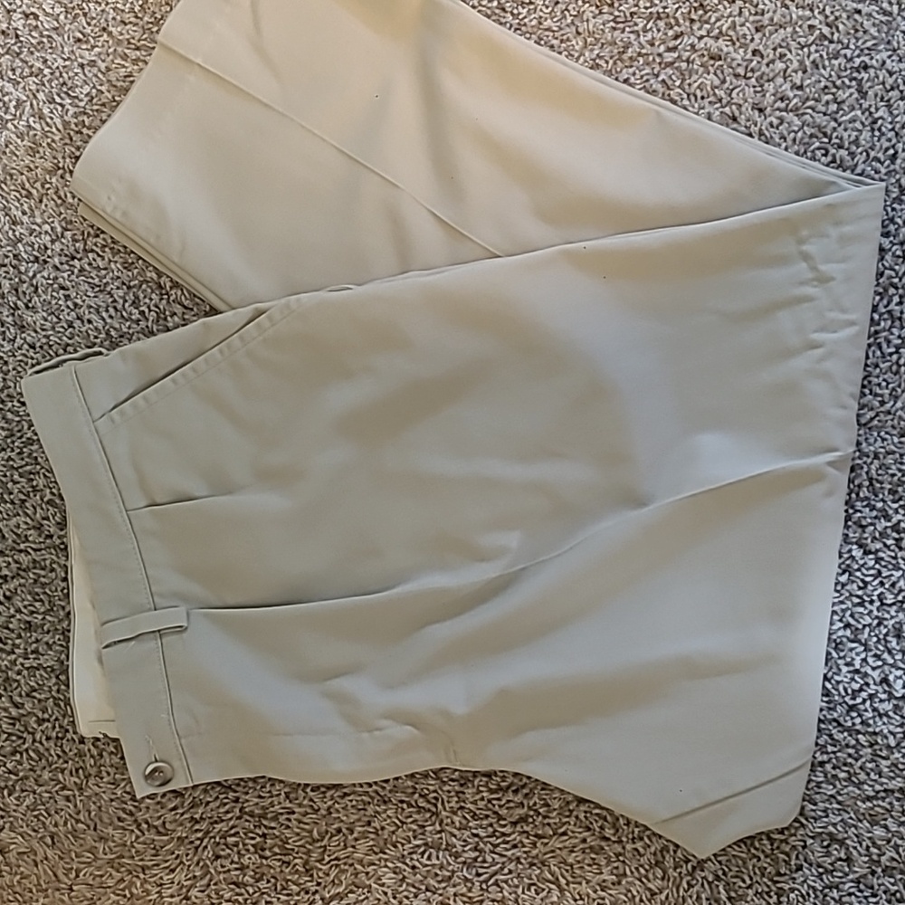 Mens Khaki Dockers size 42x30